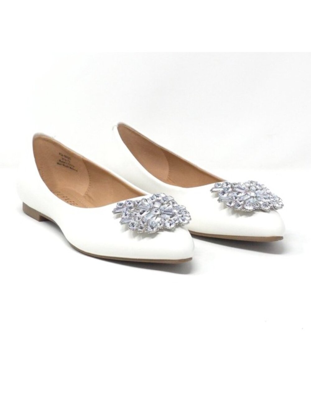 Brinley Co. Jewel Pointed Toe Ballet Flats Ivory Faux Leather Size 7.5M - Picture 2 of 10